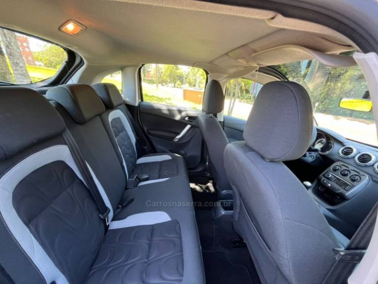 CITROËN - C3 - 2014/2014 - Prata - R$ 40.000,00