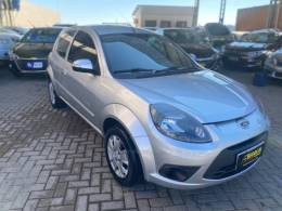 FORD - KA - 2013/2013 - Prata - R$ 32.000,00