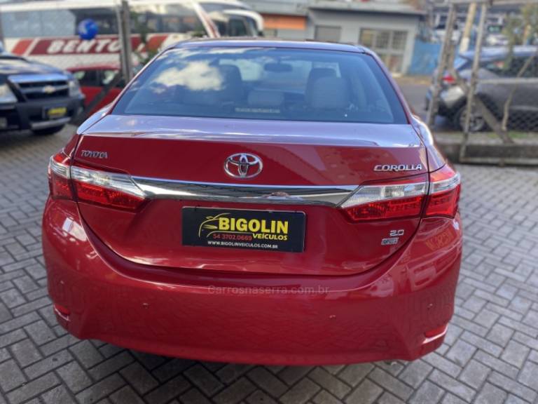 TOYOTA - COROLLA - 2015/2015 - Vermelha - R$ 88.000,00