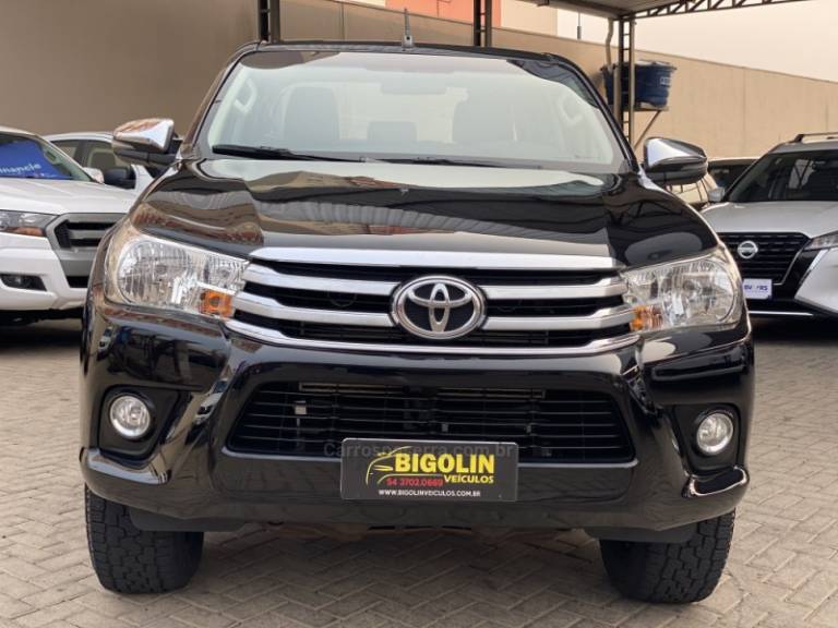 TOYOTA - HILUX - 2018/2018 - Preta - R$ 185.000,00