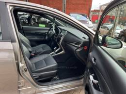 TOYOTA - YARIS - 2019/2019 - Cinza - R$ 86.000,00