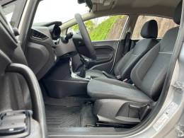 FORD - FIESTA - 2014/2014 - Prata - R$ 44.000,00