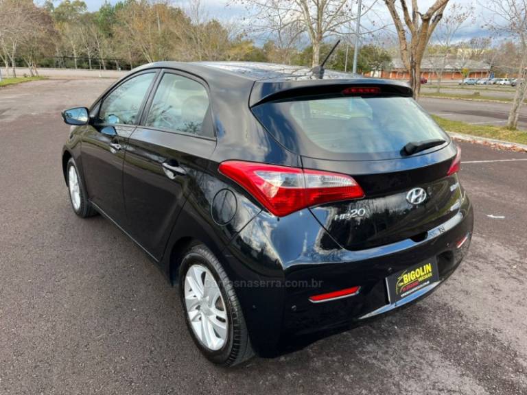 HYUNDAI - HB20 - 2014/2014 - Preta - R$ 56.000,00