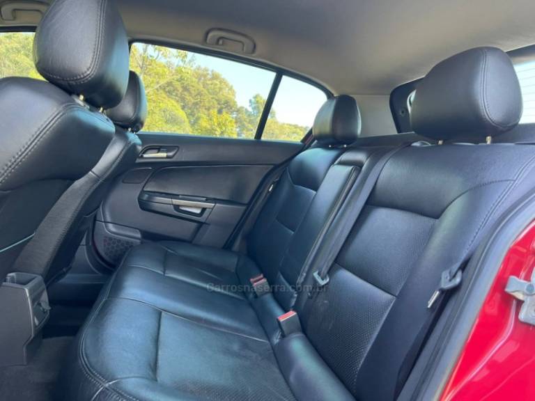 CHEVROLET - VECTRA - 2010/2010 - Vermelha - R$ 42.000,00