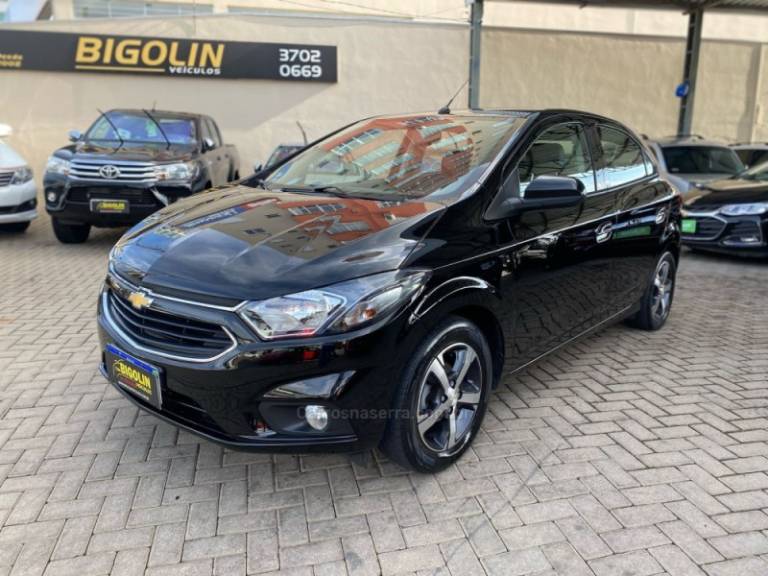 CHEVROLET - ONIX - 2018/2018 - Preta - R$ 65.000,00